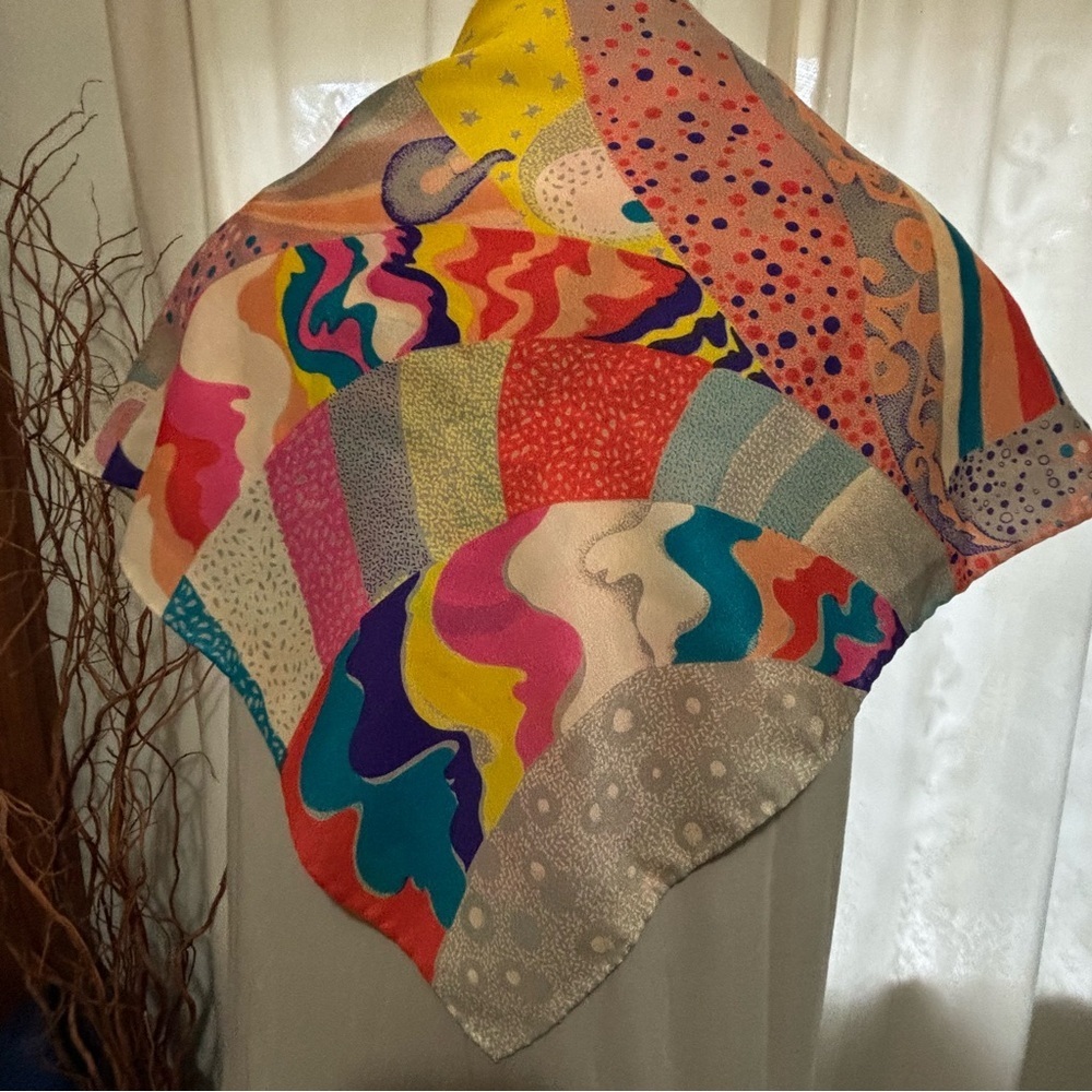 1970's nik-nik Scarf~Psychedelic Pattern~Designed in Paris~printed in Italy - Picture 9 of 11